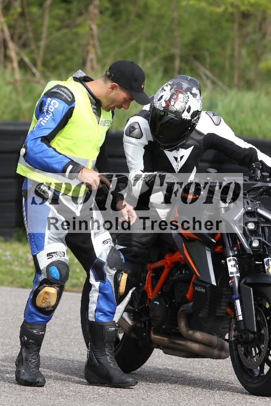 /Archiv-2025/10 23.04.2025 Cornu Master School ADR/rot-rouge/38